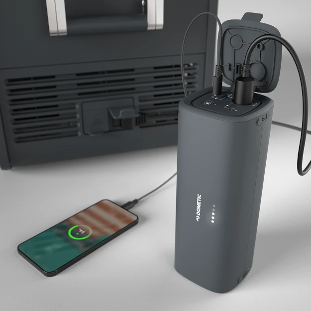 Dometic PLB15 Portable Battery - Powerbank - 192Wh - 12V - 15Ah
