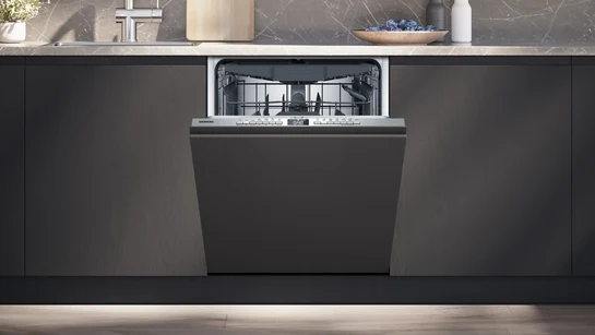 iQ300 Vollintegrierter Geschirrspüler 60 cm SN63EX22CE