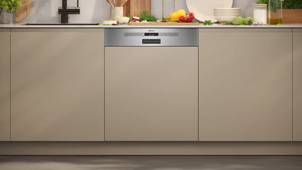 Neff integrierbares Geschirrspüler-Set GILEB00P (S145EVS04E + Z780BI02)